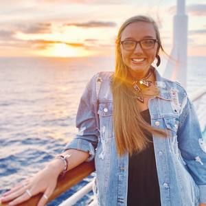 Meet your Posher, Alexa